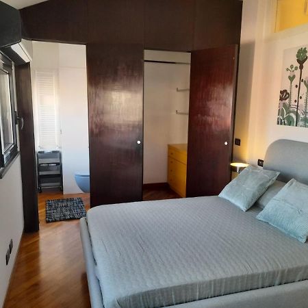 Ferienwohnung Bilocale Vista Mare Con Terrazzo-Porto Antico- Parcheggio Scontato Genua Exterior foto