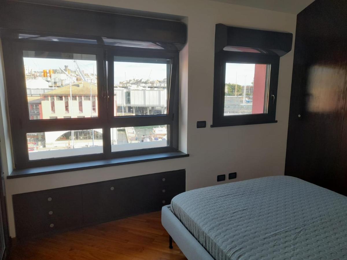 Ferienwohnung Bilocale Vista Mare Con Terrazzo-Porto Antico- Parcheggio Scontato Genua Exterior foto