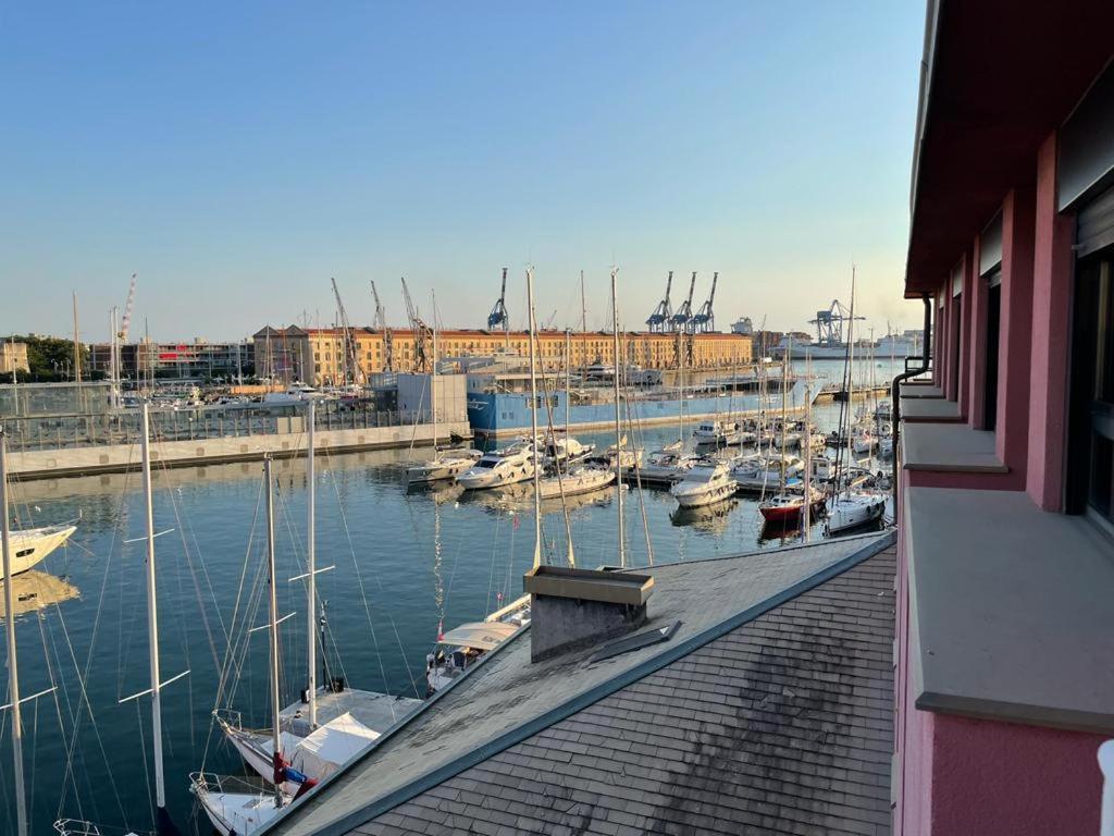 Ferienwohnung Bilocale Vista Mare Con Terrazzo-Porto Antico- Parcheggio Scontato Genua Exterior foto