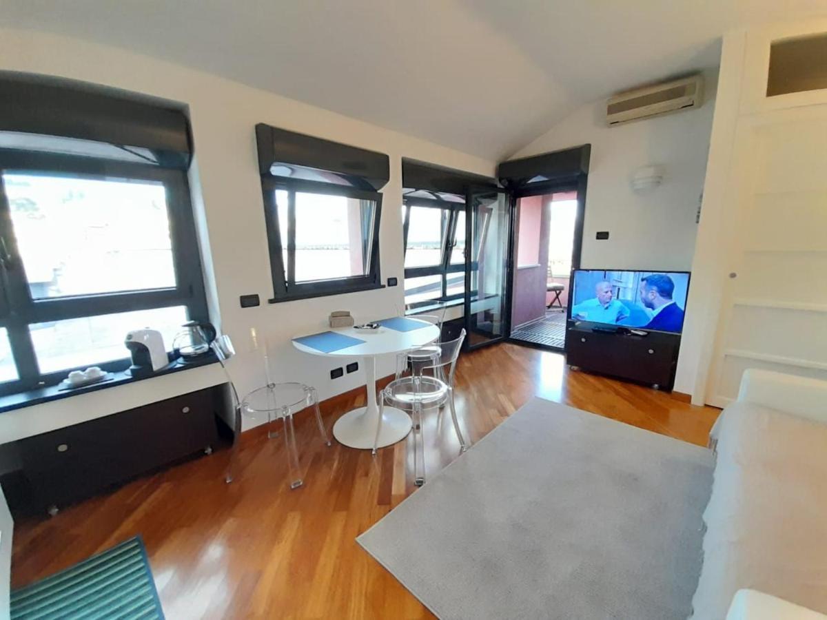 Ferienwohnung Bilocale Vista Mare Con Terrazzo-Porto Antico- Parcheggio Scontato Genua Exterior foto